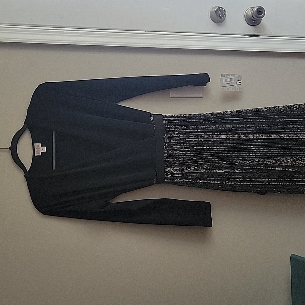 NWT Lularoe Deanne Elegant Wrap Dress